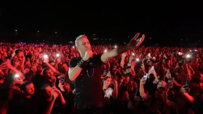 İzmirliler, 29 Ekim Cumhuriyet Bayramı’nda kentte düzenlenecek fener alayı, konserler