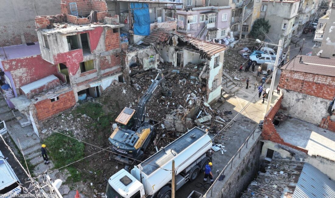 İzmir Büyükşehir Belediyesi’nin tarihi kent merkezi niteliğindeki “Kemeraltı ve Çevresi