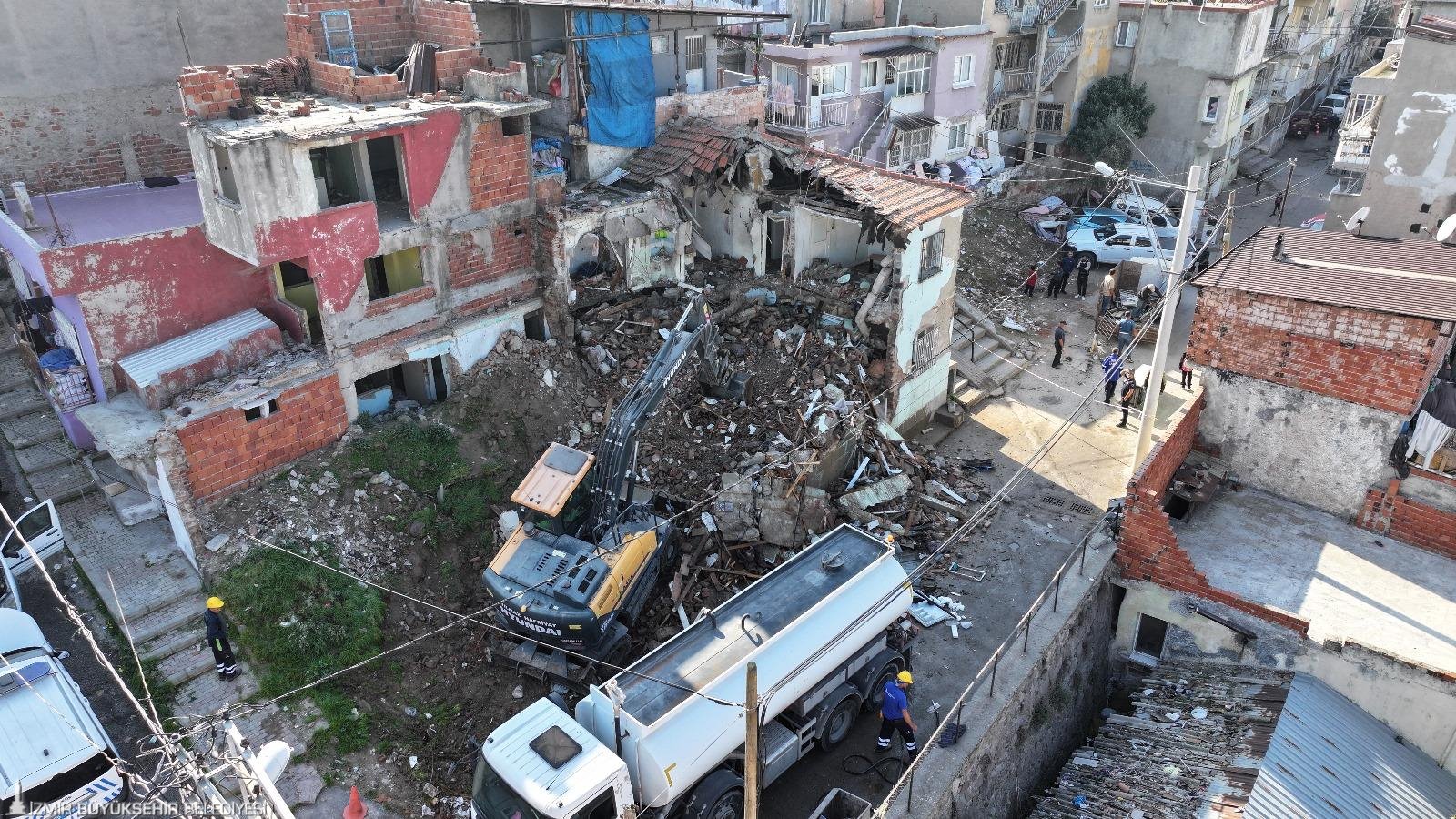 İzmir Büyükşehir Belediyesi’nin tarihi kent merkezi niteliğindeki “Kemeraltı ve Çevresi