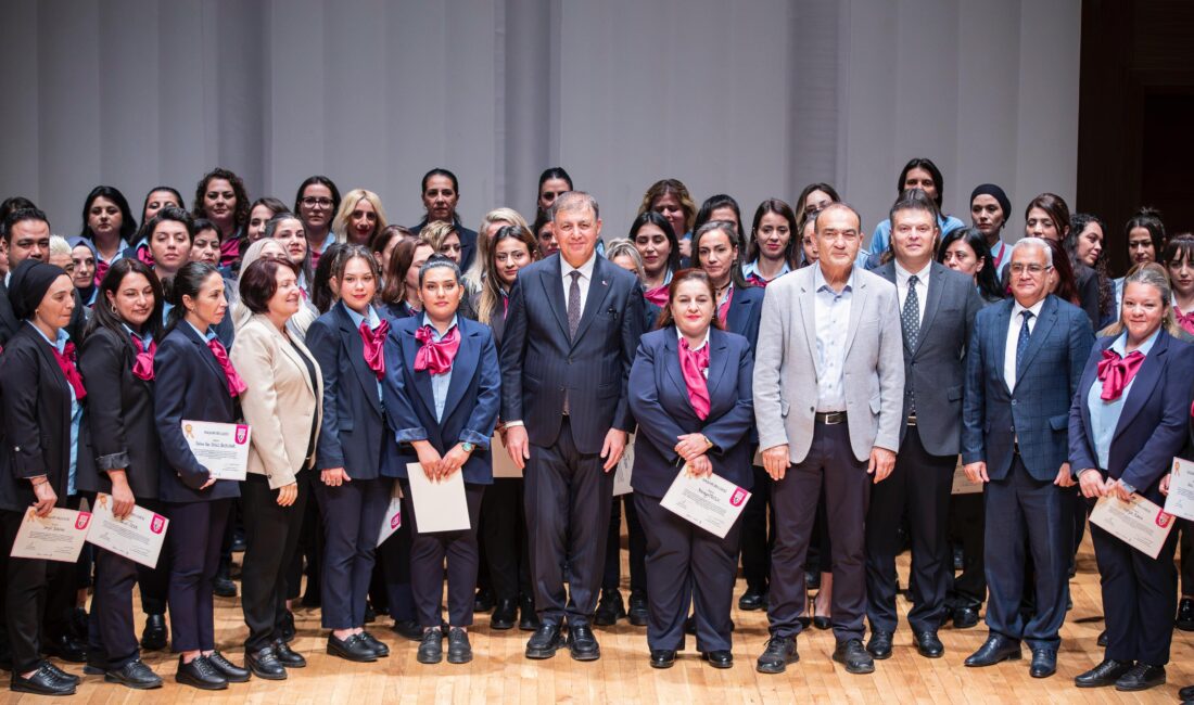 Türkiye’de en çok kadın şoför çalıştıran kamu kurumu olan İzmir