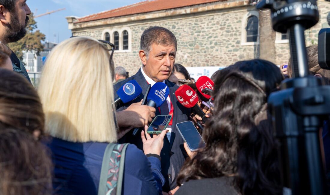 İzmir Büyükşehir Belediye Başkanı Dr. Cemil Tugay, kentteki çöp sorununun