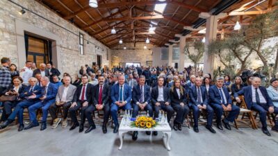 İzmir Büyükşehir Belediye Başkanı Dr. Cemil Tugay, İzmir Büyükşehir Belediyesi