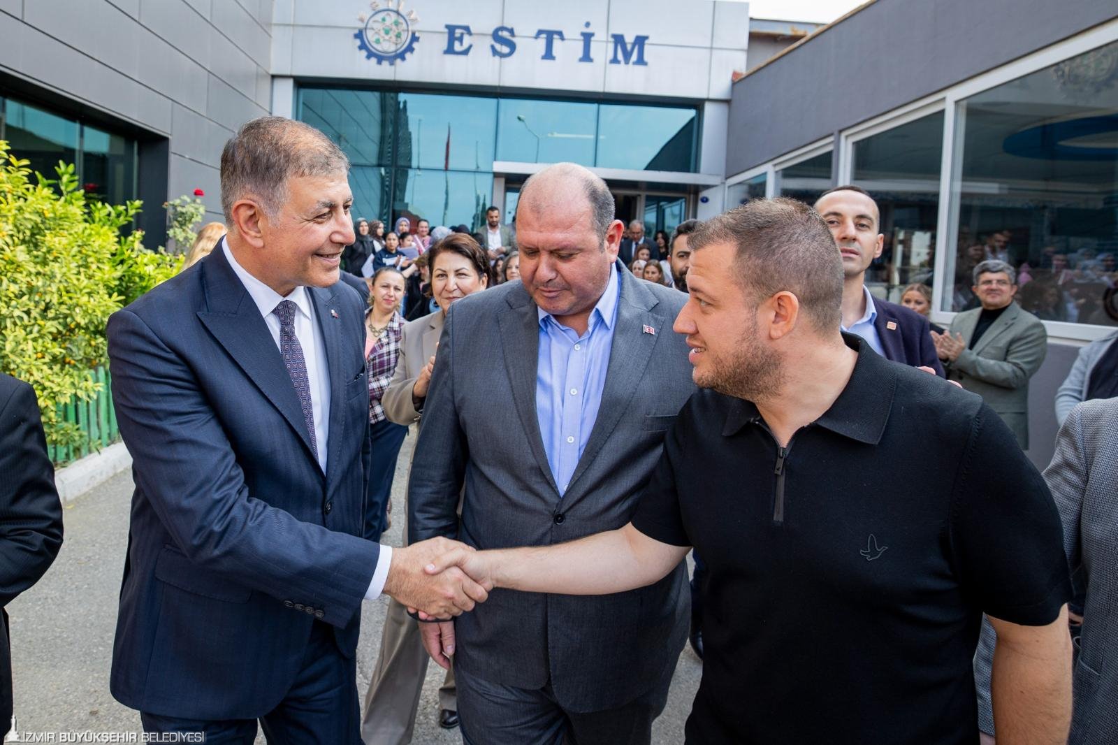 İzmir Büyükşehir Belediye Başkanı Dr. Cemil Tugay, Menderes Kısıkköy Mobilya