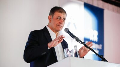 Başkan Tugay’dan TCDD’ye İZBAN çıkışı: “Ray kirasını kaldırın, 90 dakika