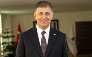 Başkan Tugay: Milletleri kurtaranlar yalnız ve ancak öğretmenlerdir
