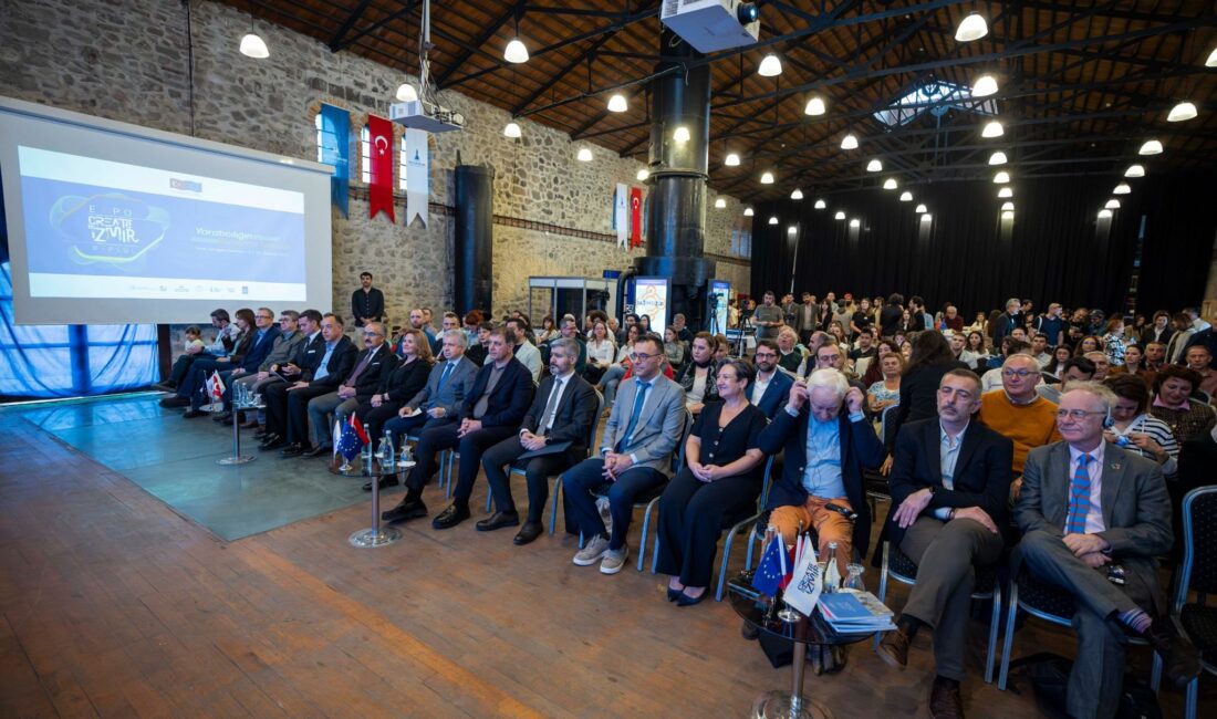 İzmir Büyükşehir Belediye Başkanı ve İzmir Vakfı Yönetim Kurulu Başkanı