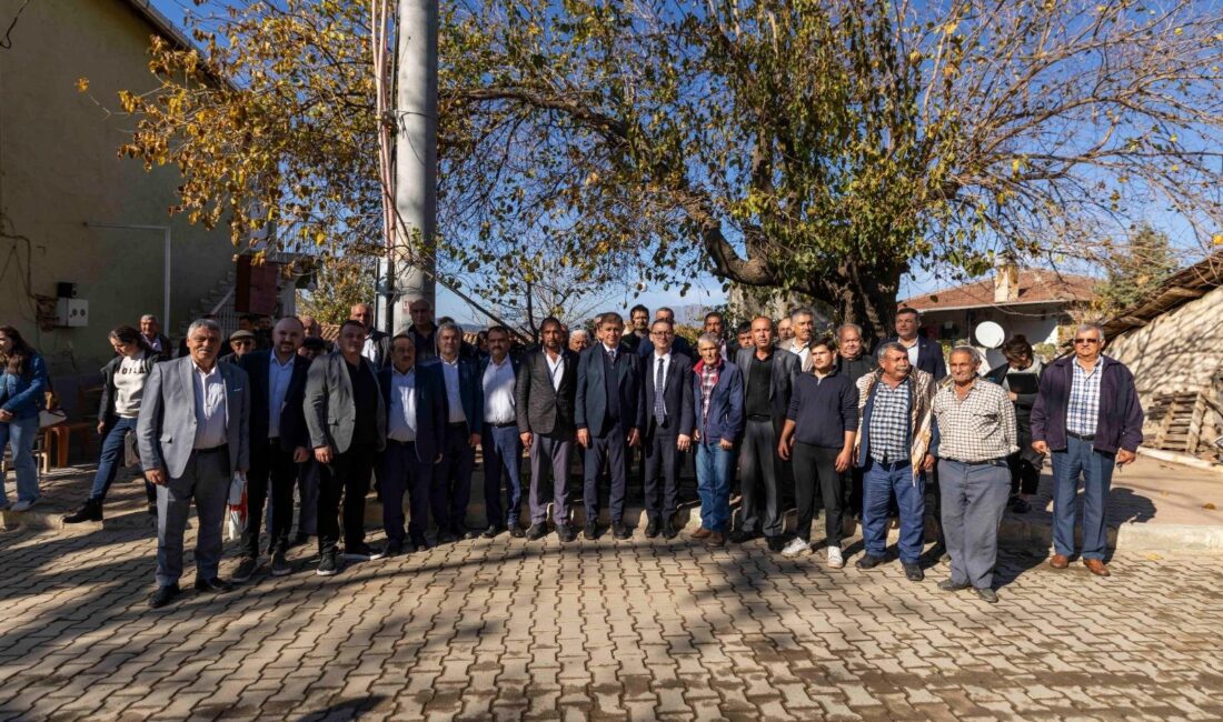 İzmir Büyükşehir Belediye Başkanı Dr. Cemil Tugay Beydağ’daki köyleri ziyaret