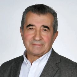 Nejdet Saraç yazar fotoğrafı