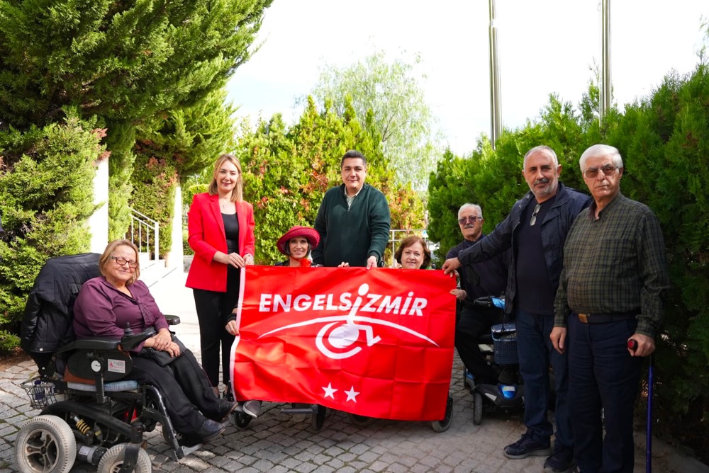 Çeşme Belediyesi Alaçatı Ek Hizmet Binası, İzmir Büyükşehir Belediyesi Sosyal