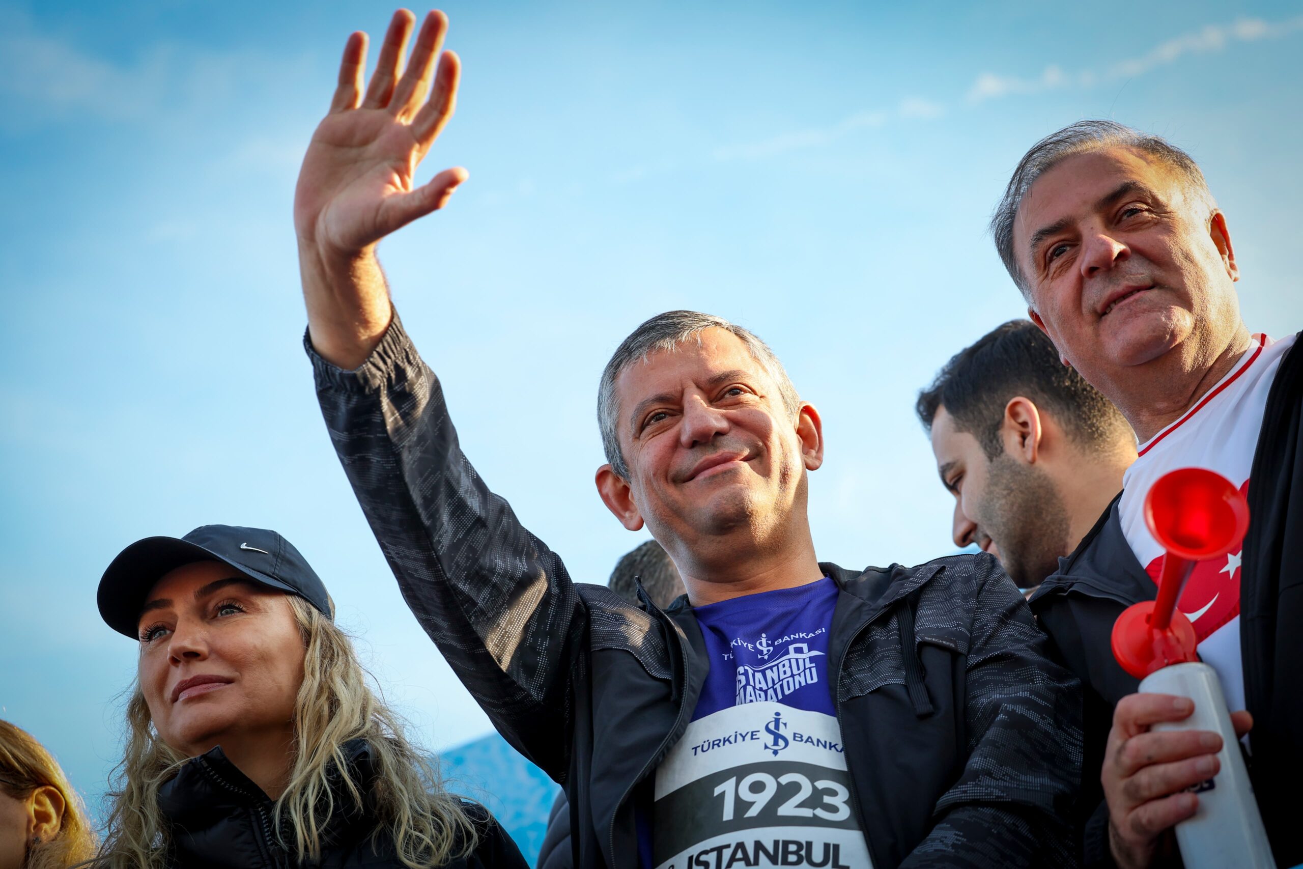 Cumhuriyet Halk Partisi Genel Başkanı Özgür Özel, 47. İstanbul Maratonuna