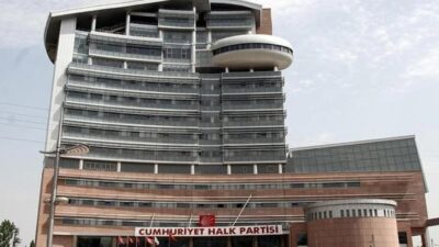 Cumhuriyet’ten Sarp Sağkal’ın haberi şöyle; 39. Olağan Kurultayı’nı kasım sonunda