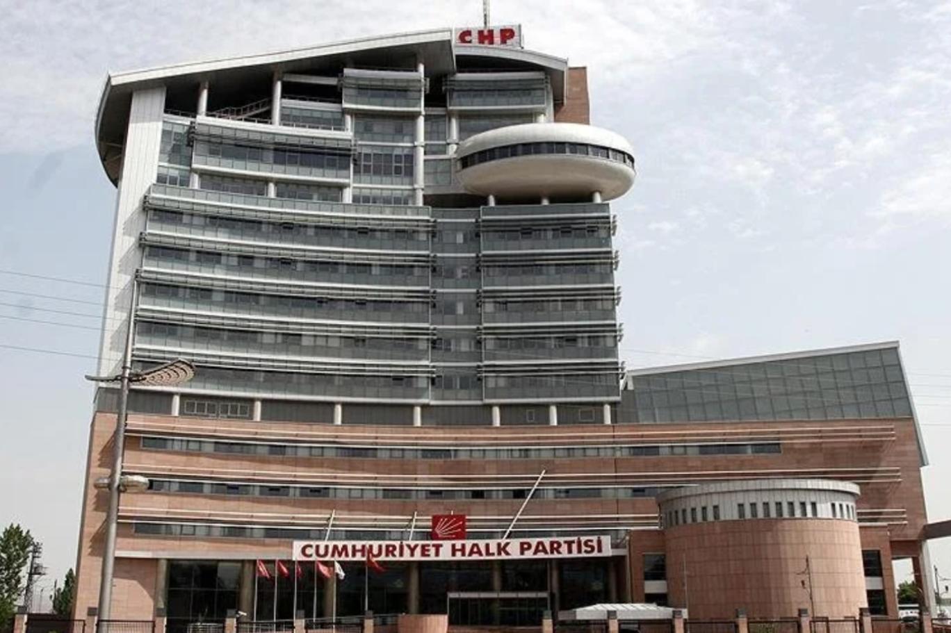 Cumhuriyet’ten Sarp Sağkal’ın haberi şöyle; 39. Olağan Kurultayı’nı kasım sonunda