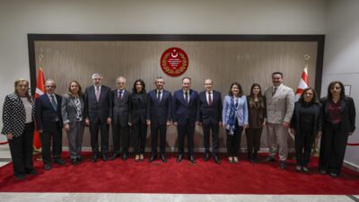 Cumhuriyet Halk Partisi Genel Başkanı Özgür Özel, kuruluşunun 42.yılı dolayısıyla