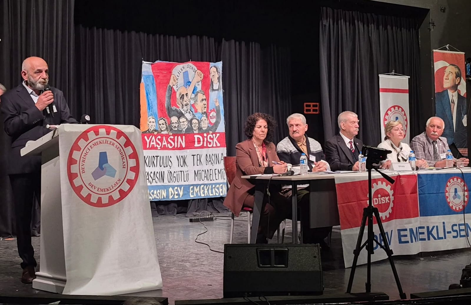 DİSK'e bağlı Devrimci Emekliler Sendikası (Dev Emekli-Sen) 1. Olağan Genel