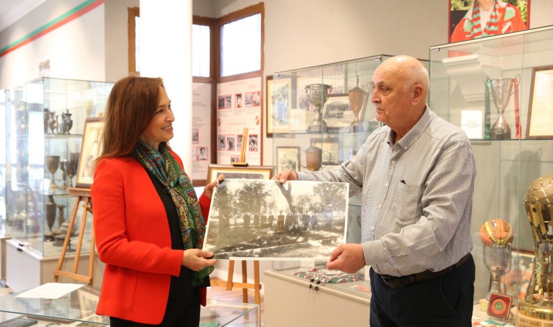 Karşıyaka Belediye Başkanı Yıldız Ünsal, İzmir’in ilk Türk spor kulübü