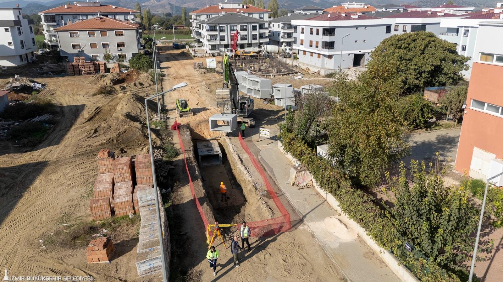 İzmir Büyükşehir Belediyesi İZSU Genel Müdürlüğü, Tire’de taşkın ve koku