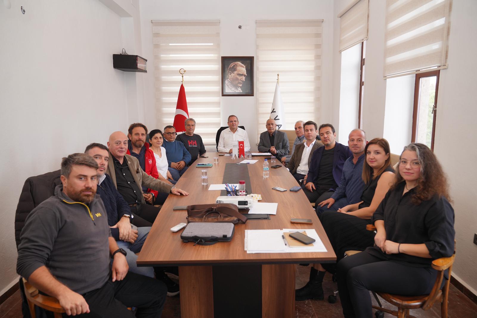 Ayvalık Belediye Başkanı Mesut Ergin, Ayvalık’ta faaliyet gösteren su sporları