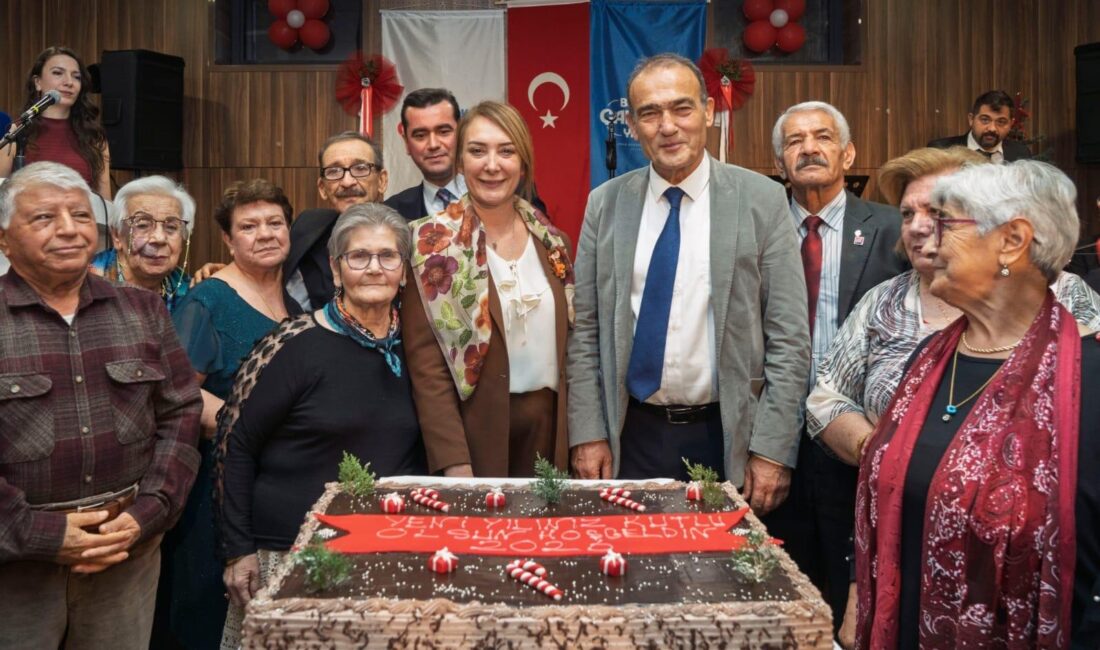 Huzurevinde yeni yıl coşkusu
