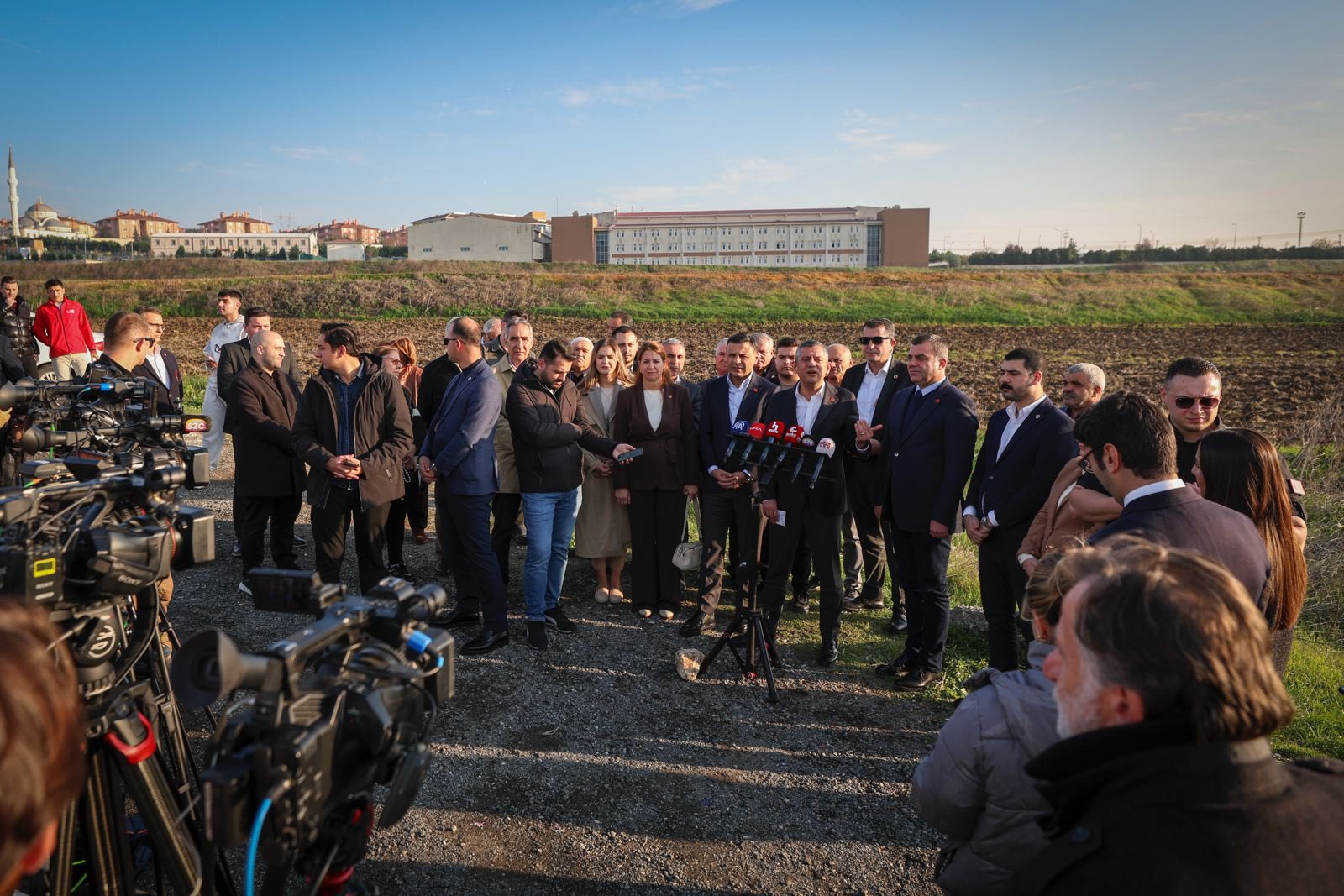 HABER/Sait TEMUR Cumhuriyet Halk Partisi Genel Başkanı Özgür Özel, İstanbul