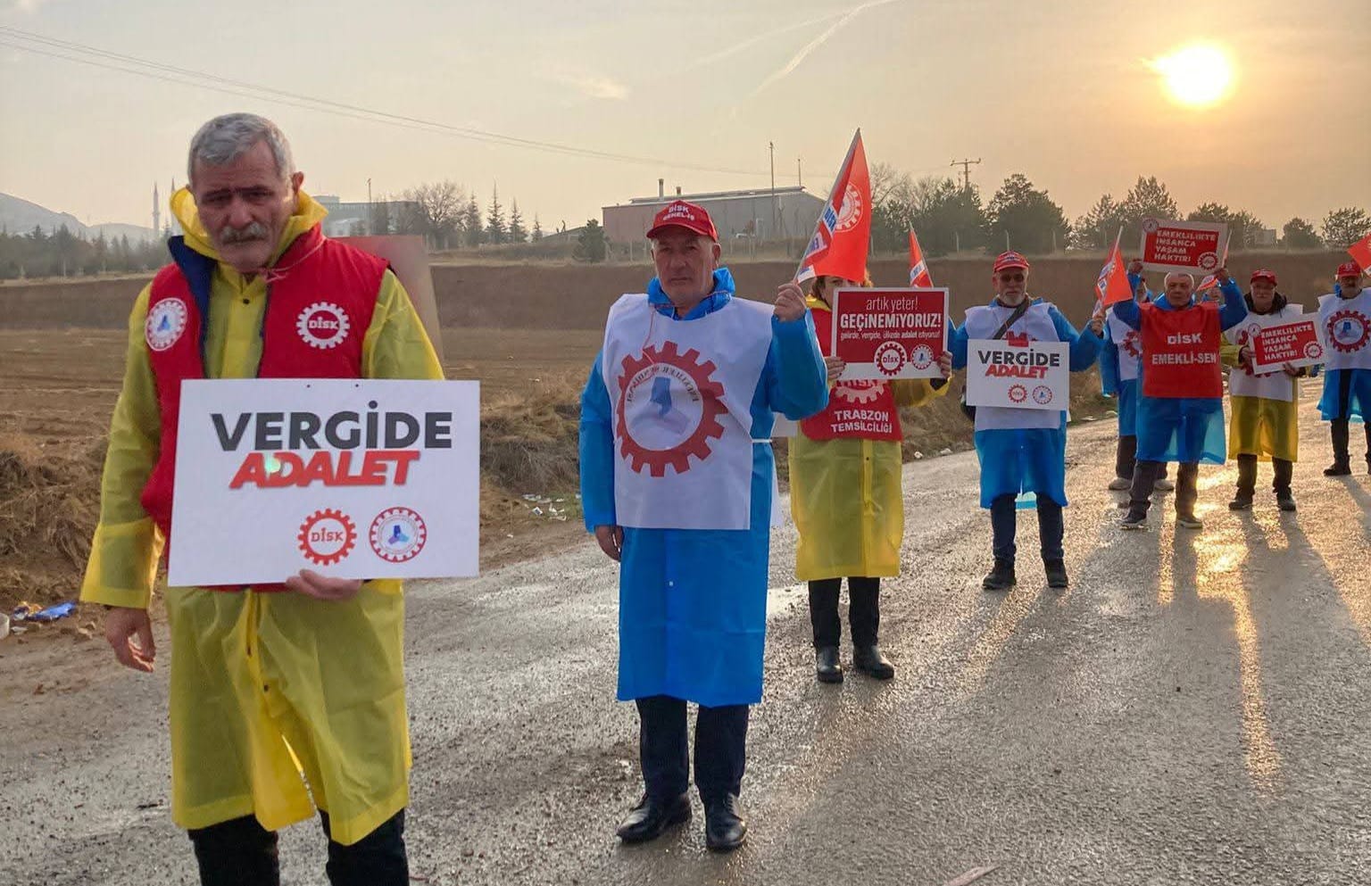 HABER / Sait TEMUR Samsun’dan başlayan Emeklilerin uzun yürüyüşü Ankara’ya