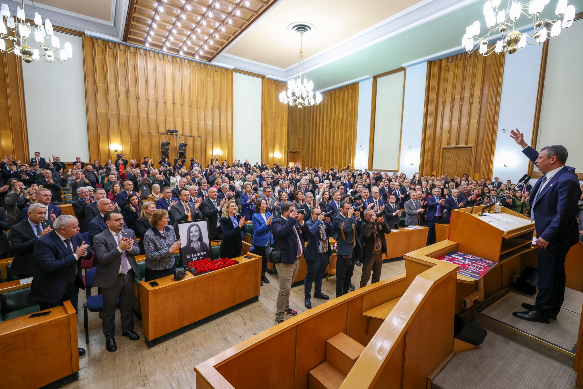 Cumhuriyet Halk Partisi Genel Başkanı Özgür Özel, partisinin TBMM Grup