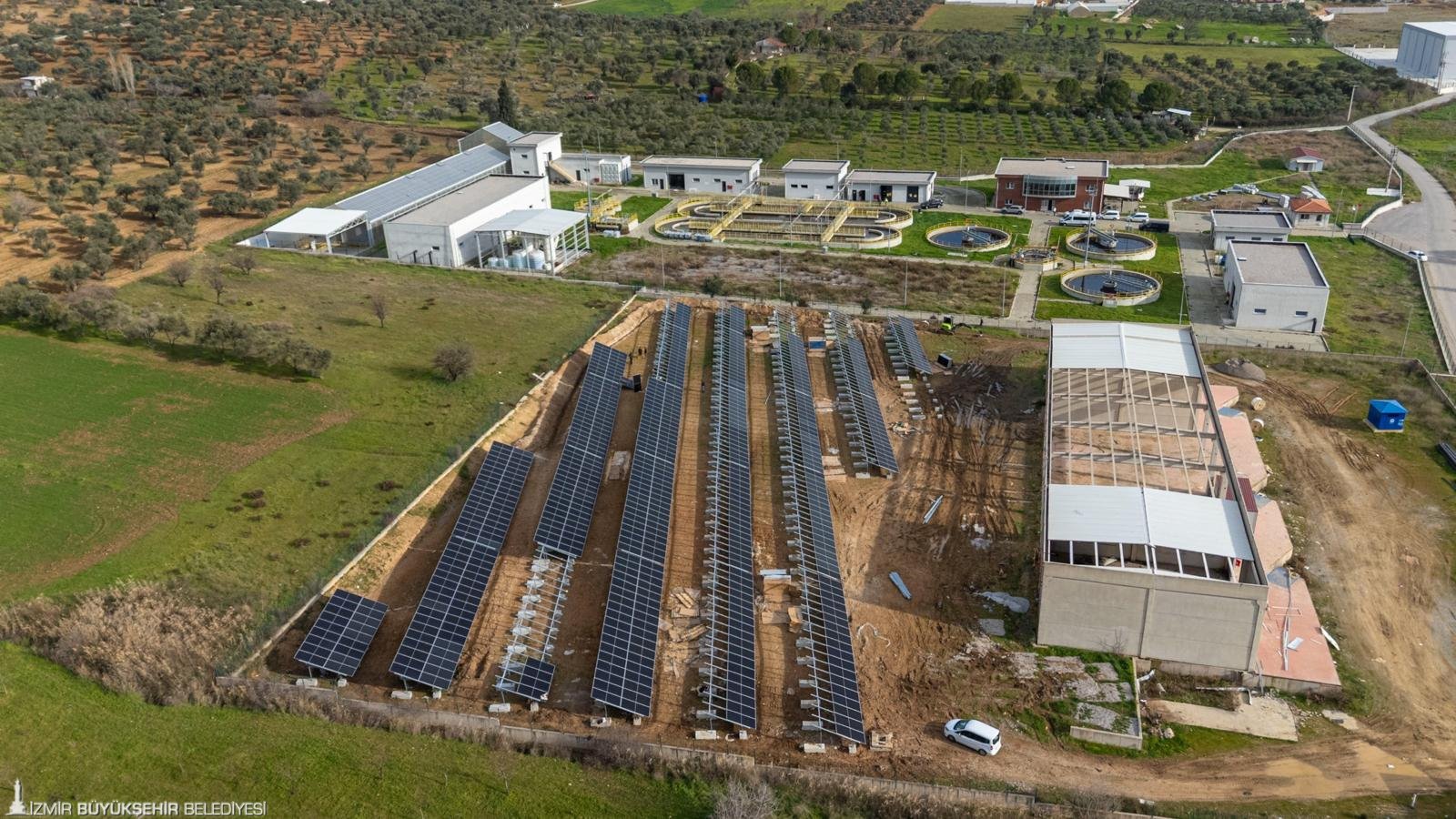 İZSU Genel Müdürlüğü’nün İzmir genelinde hayata geçirdiği yenilenebilir enerji yatırımlarıyla,