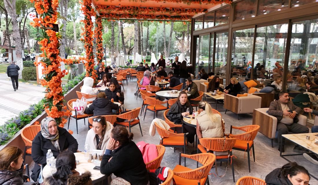 Menemen Belediyesi tarafından kentin iki farklı noktasında açılan ve açıldığı