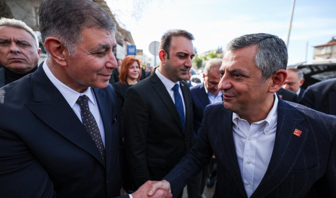 HABER/Sait TEMUR Cumhuriyet Halk Partisi Genel Başkanı Özgür Özel ile