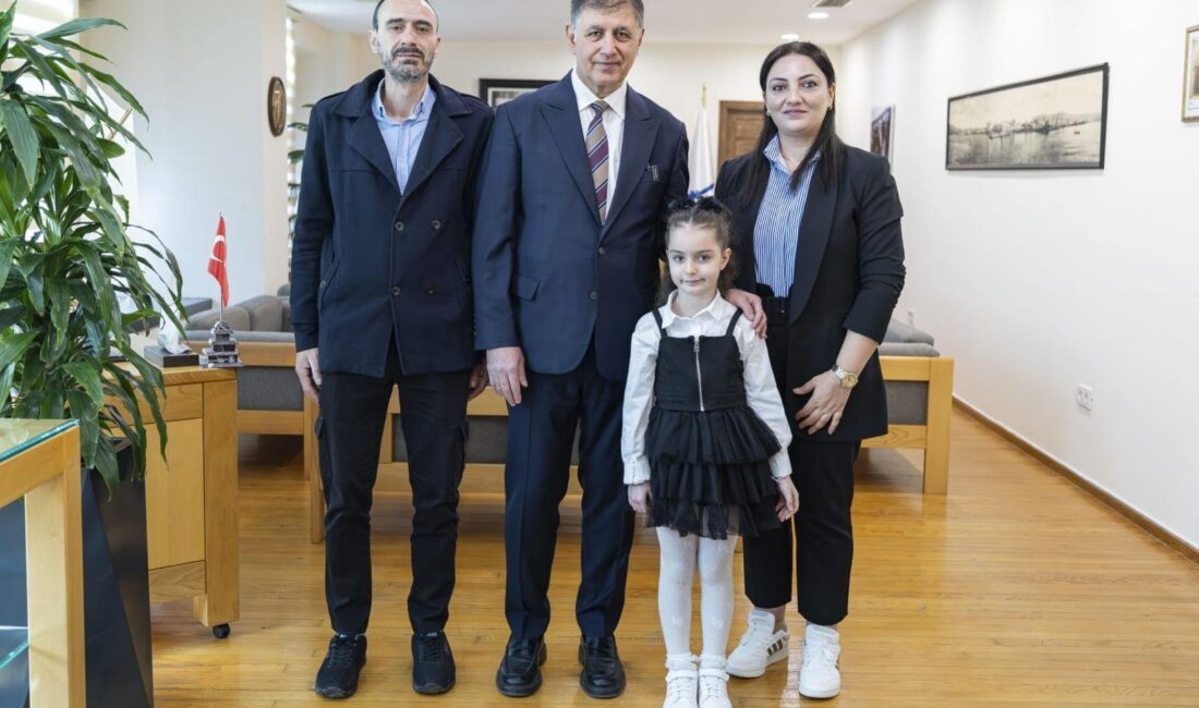 İstiklal Marşı’nın kabulünün 105. yılında, İzmir Büyükşehir Belediye Başkanı Dr.