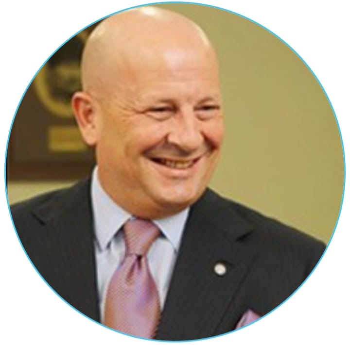 Ferzan Özer yazar fotoğrafı