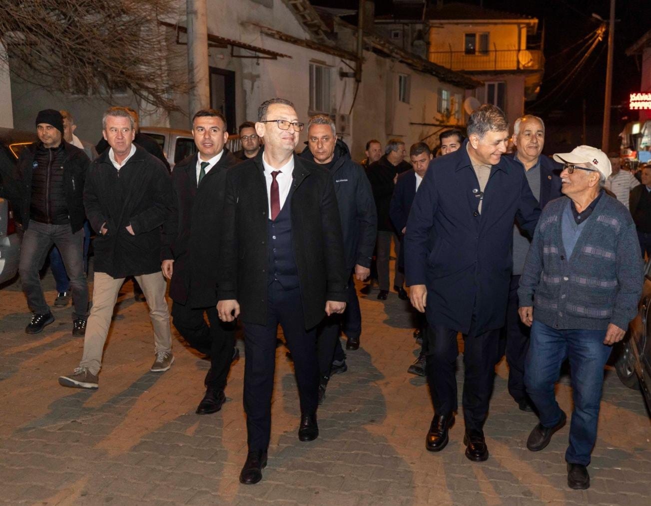 HABER/Sait TEMURCemil Tugay, “Makam mevki umurumda değil… Yapmamızı istediğiniz ne