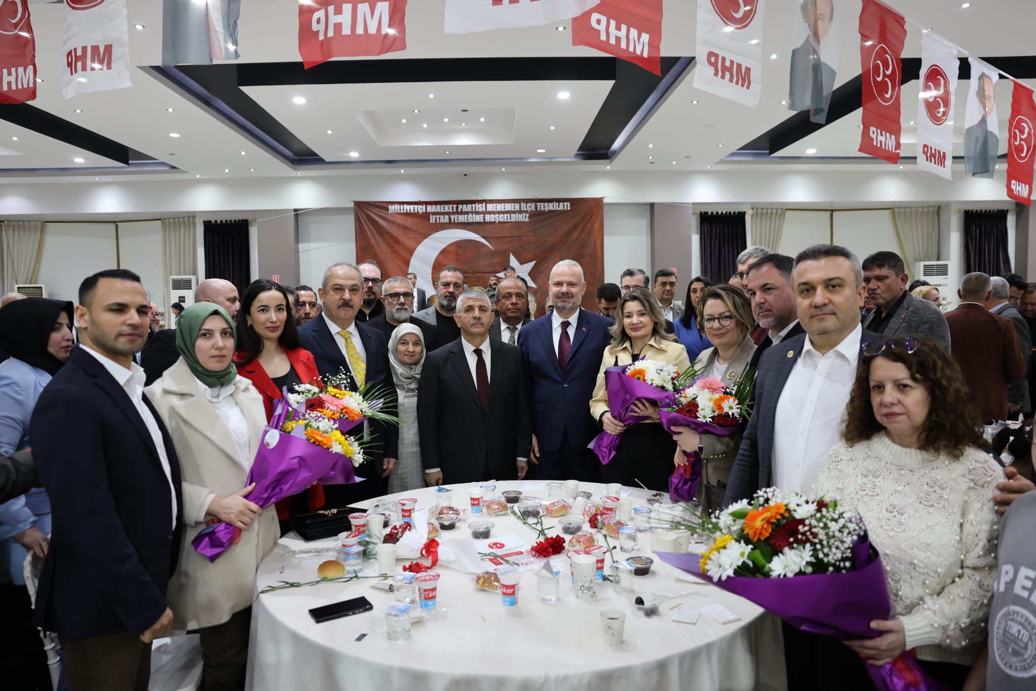 Menemen Belediye Başkanı Aydın Pehlivan, MHP Menemen İlçe Başkanlığı tarafından