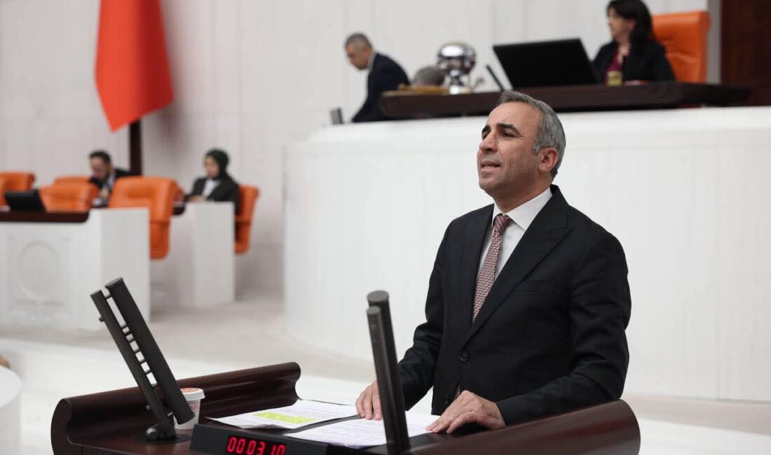 HABER/Sait TEMURDEM Parti İstanbul Milletvekili Celal Fırat 1995 yılında yaşanan