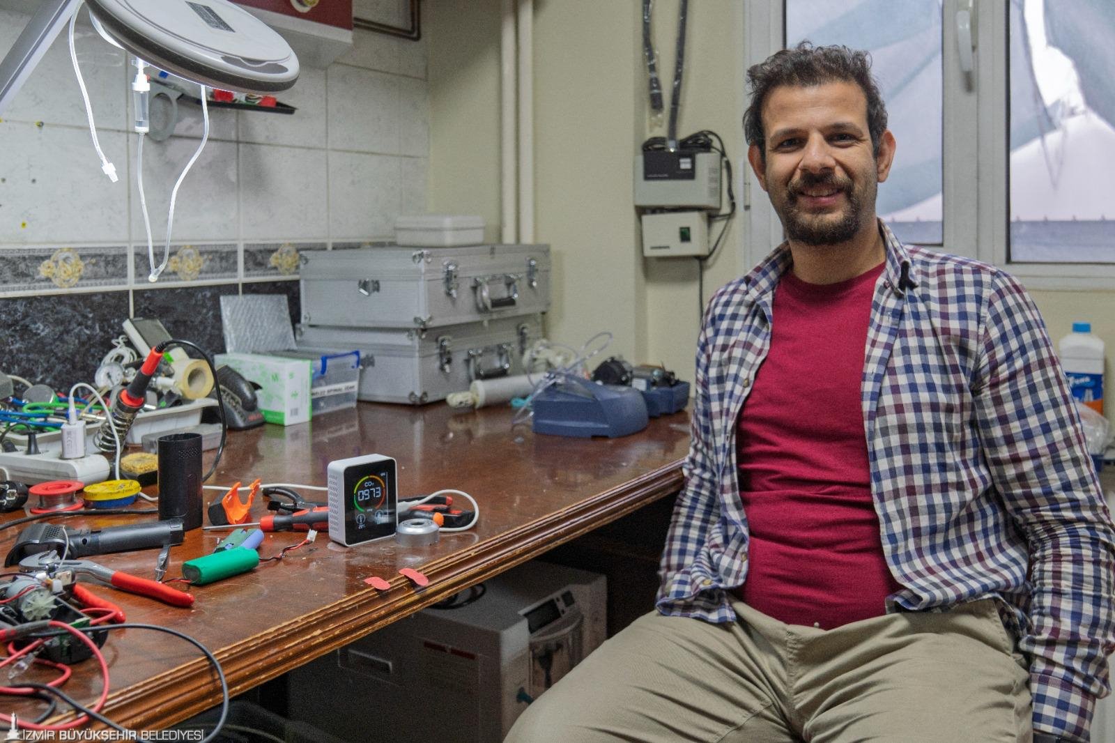 HABER/Sait TEMUR“Asperger sendromlu yüksek mühendis, Eşrefpaşa Hastanesi’nde görev yapıyor” İSTİHDAM