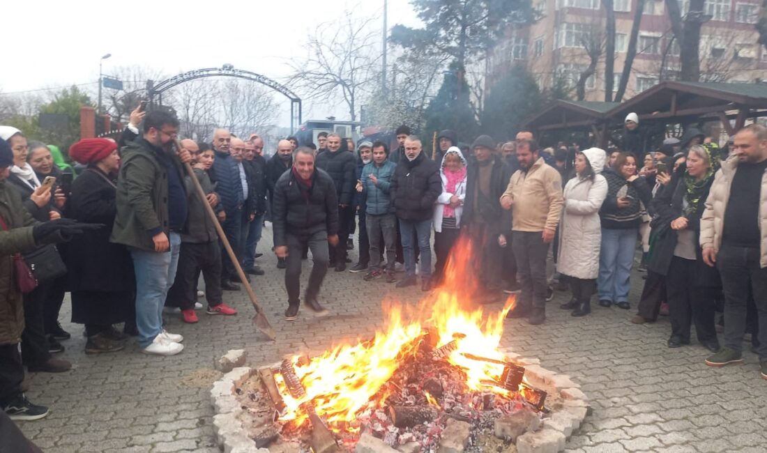HABER/Sait TEMURDEM Parti İstanbul Milletvekili Celal Fırat İstanbul Küçükçekmece’de bulunan