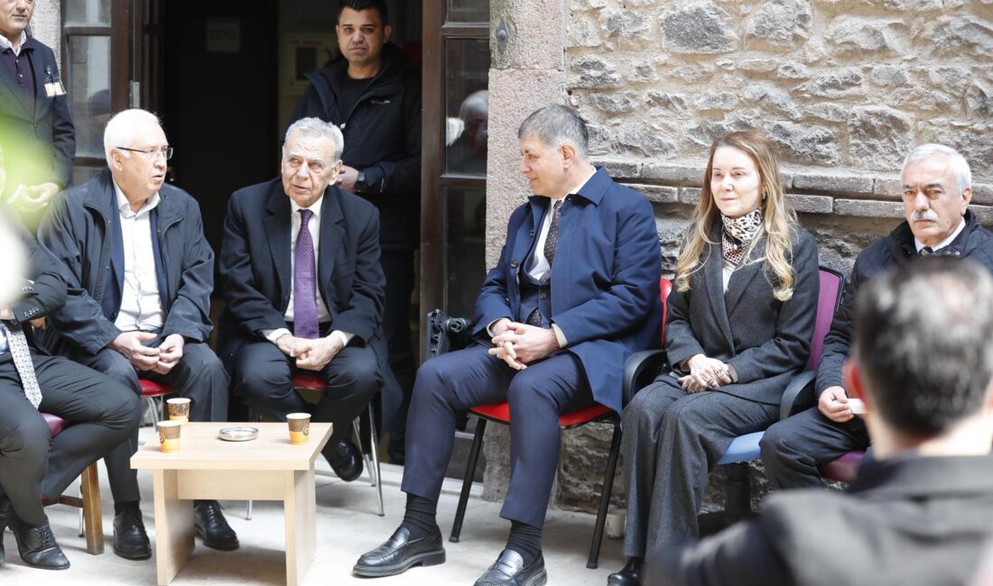 HABER/Sait TEMURİzmir Büyükşehir Belediyesi önceki dönem Başkanı Aziz Kocaoğlu, Tarihi