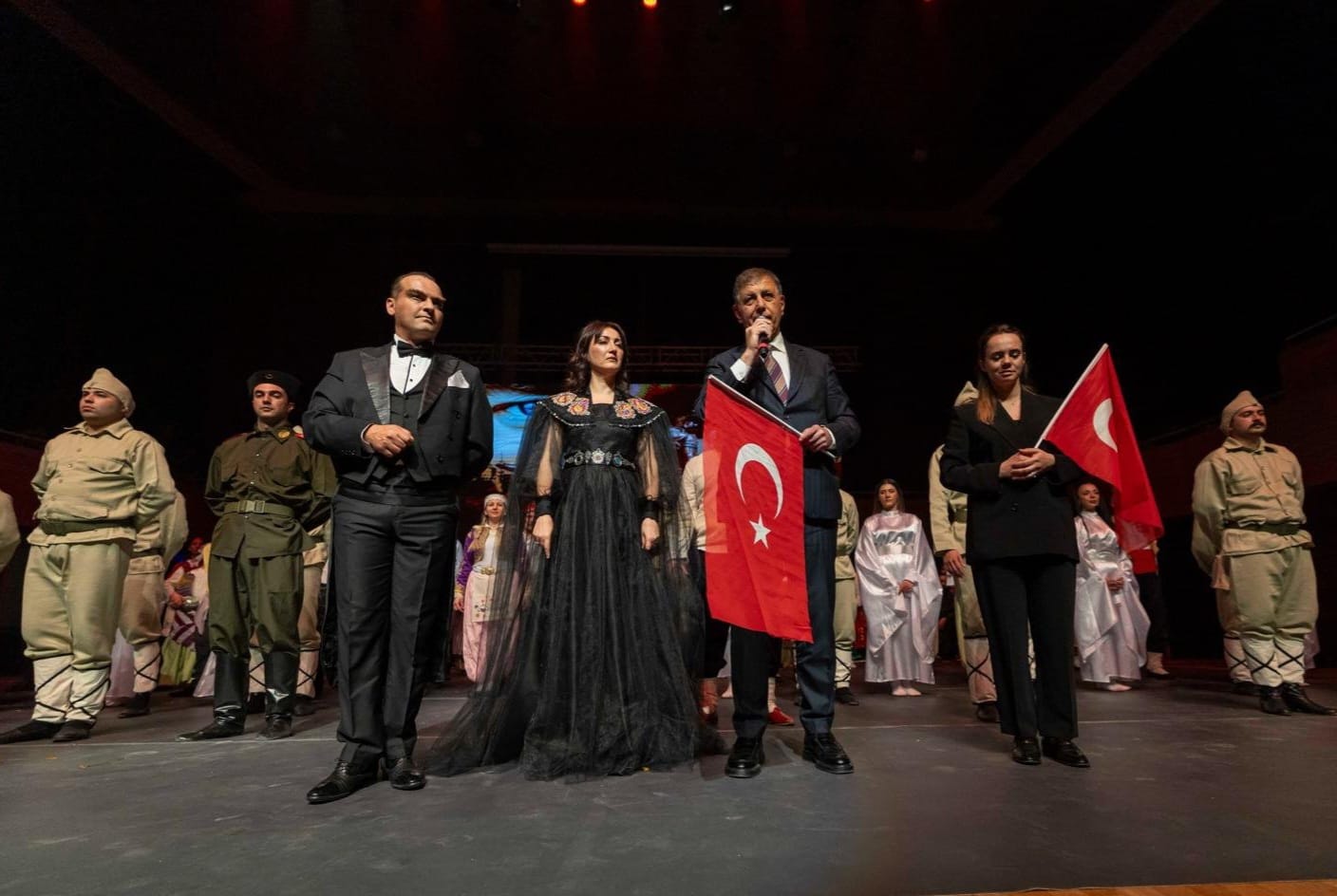 HABER/Sait TEMURİzmir Büyükşehir Belediyesi tarafından 18 Mart Çanakkale Zaferi ve