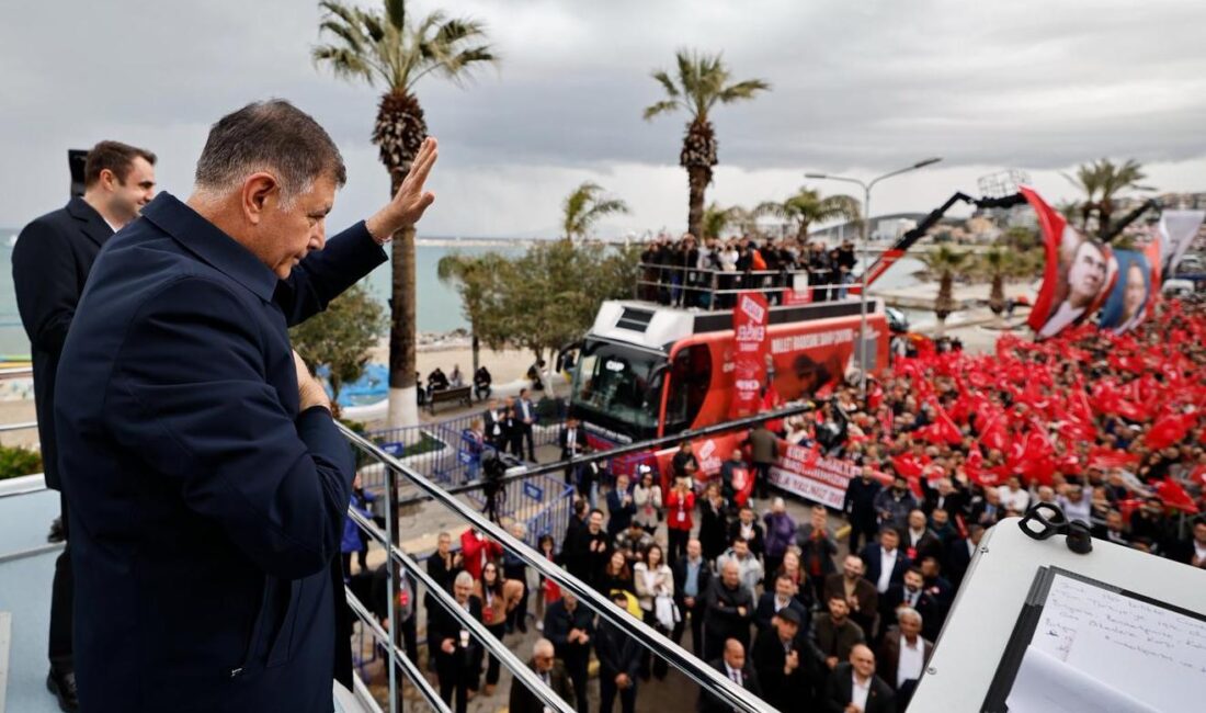HABER/Sait TEMURİzmir Büyükşehir Belediye Başkanı Dr. Cemil Tugay, Cumhuriyet Halk