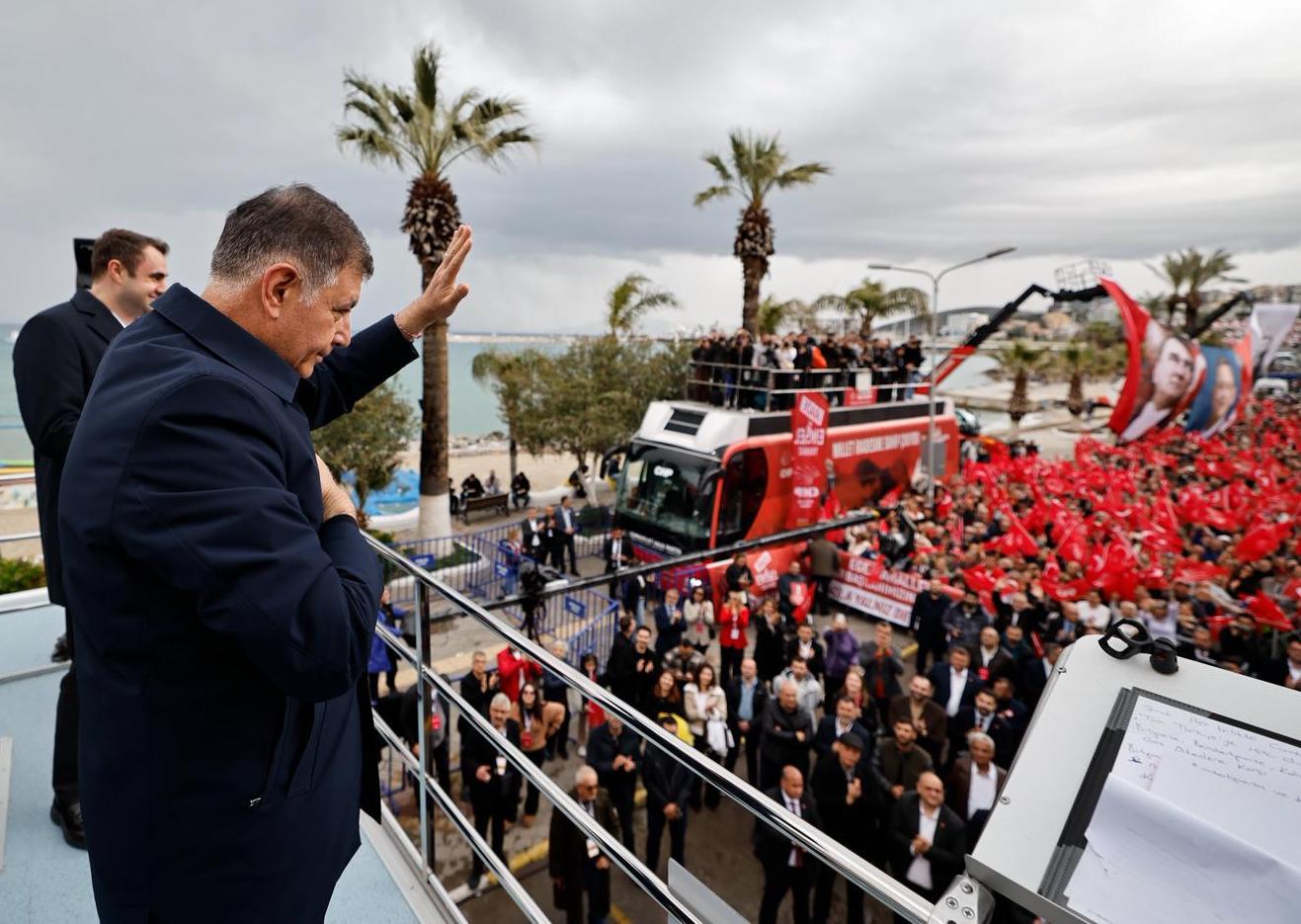 HABER/Sait TEMURİzmir Büyükşehir Belediye Başkanı Dr. Cemil Tugay, Cumhuriyet Halk
