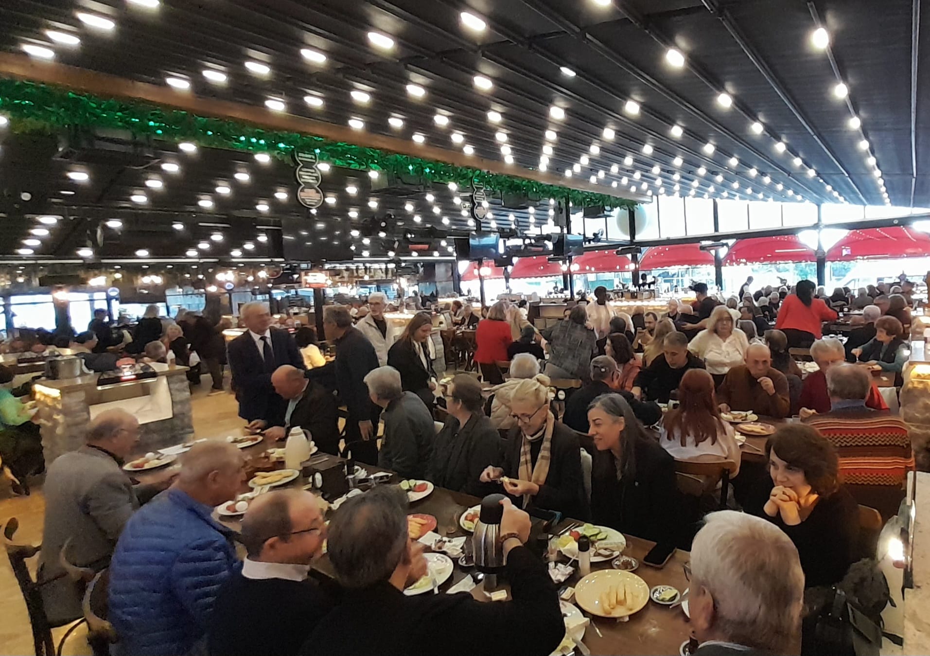 HABER/Sait TEMURDİSK Devrimci Emekliler Sendikası Narlıdere Şubesinin dayanışma kahvaltısı yapıldı.