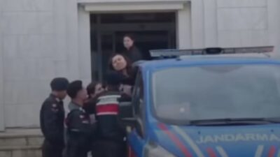 HABER/Sait TEMURCumhuriyet Halk Partisi Genel Başkanı Özgür Özel, İkizköy muhtarının