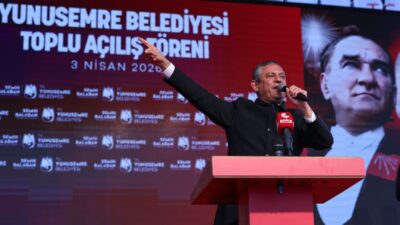 HABER/Sait TEMURCumhuriyet Halk Partisi Genel Başkanı Özgür Özel, Manisa Yunusemre Belediyesi’nin toplu