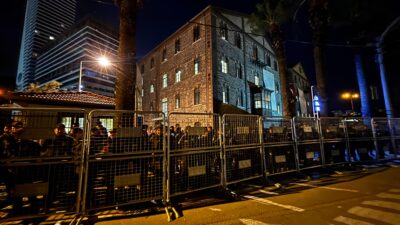 FRANSA'DA BULUNAN TUGAY İLK UÇAKLA DÖNÜYOR
