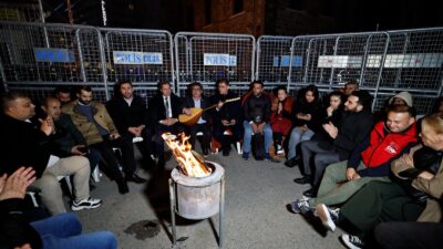 “Bugün herkesi 18.00'deki büyük mitinge davet ediyorum”
