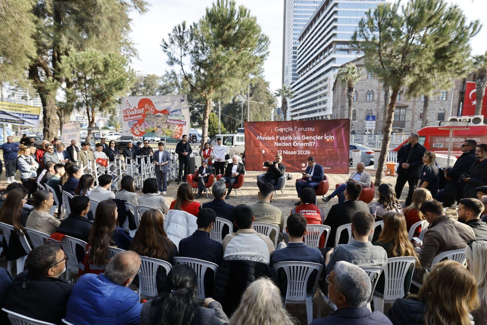 Hattı müdafaa yoktur, sathı müdafaa vardır."

