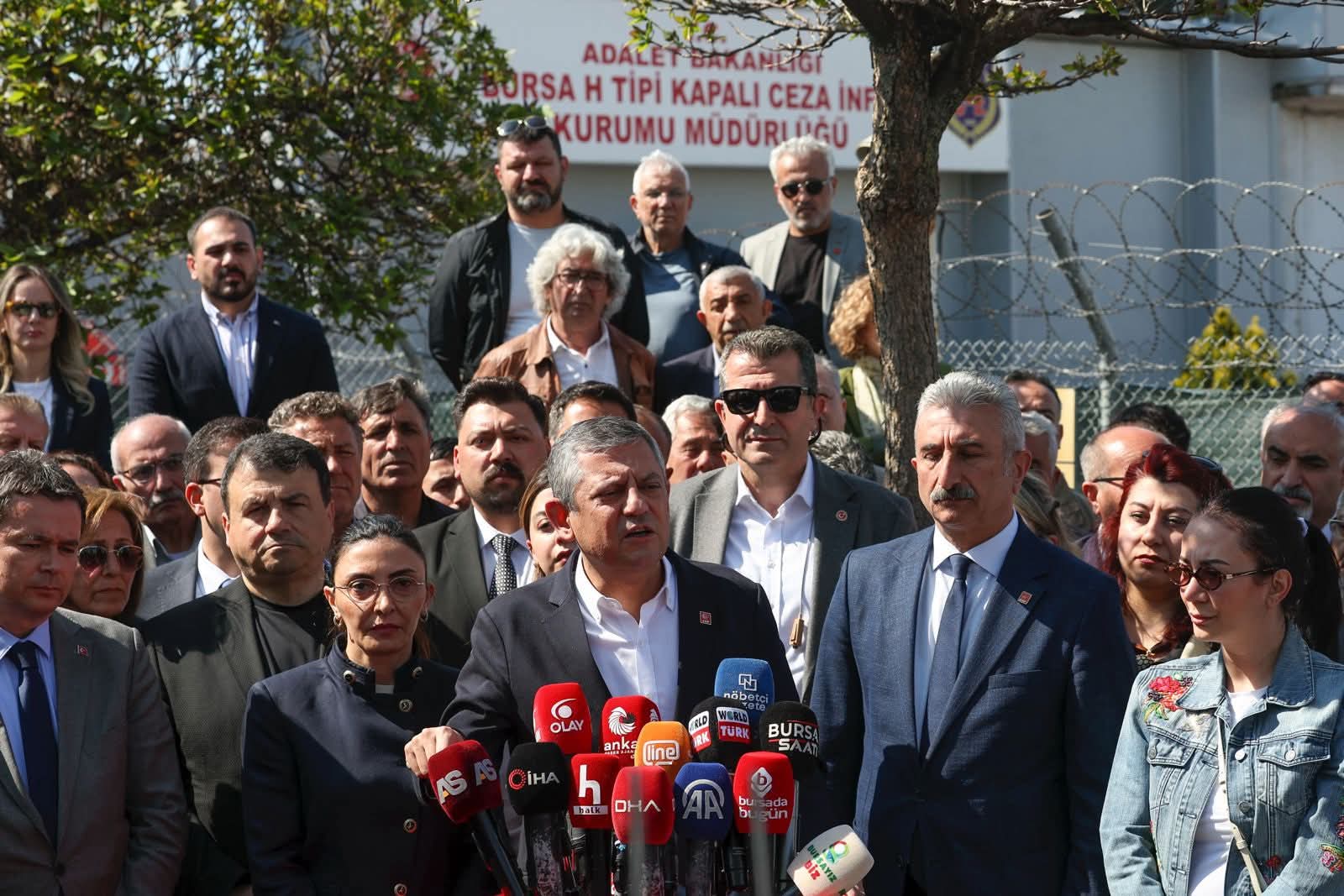 HABER/Sait TEMURCumhuriyet Halk Partisi Lideri Özgür Özel, Bursa Büyükşehir Belediye