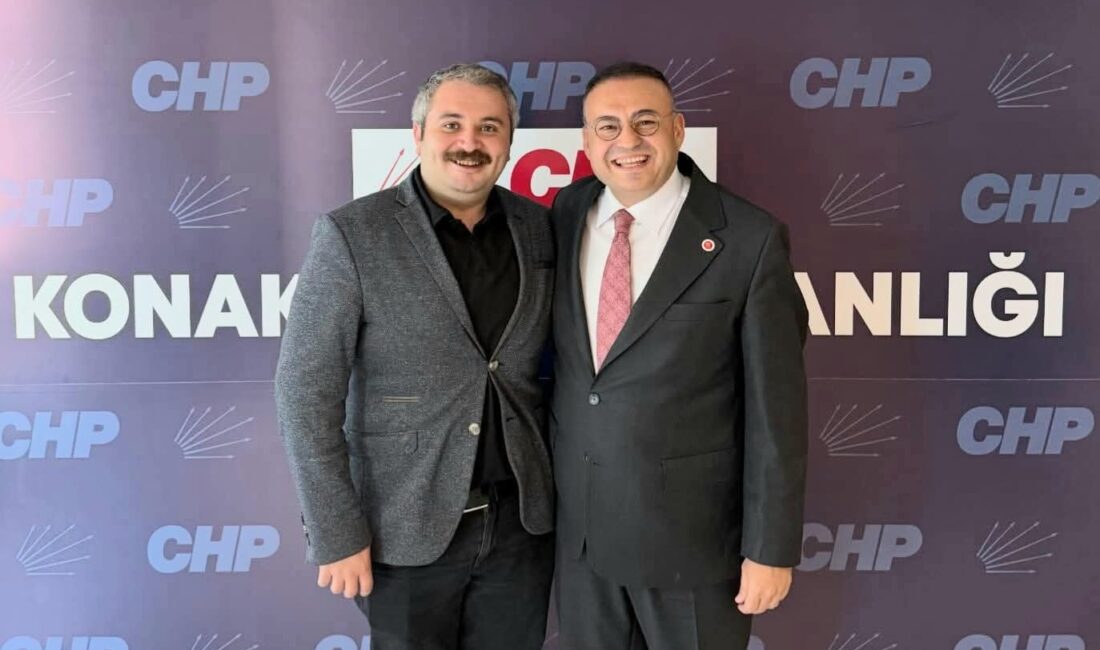 CHP KONAK'TA SİYASET DERSİ
