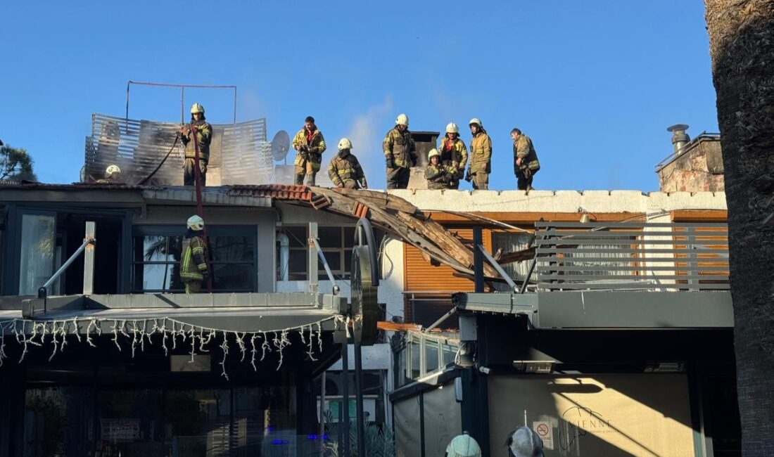HABER/Sait TEMURİzmir’in Karşıyaka ilçesi Bostanlı Mahallesi Cengiz Topel Caddesi’nde bir