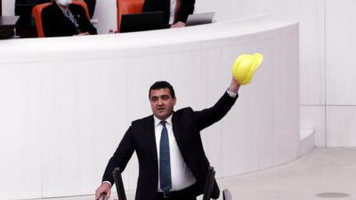 “1 MAYIS: EMEĞİN İRADESİ, AKP’NİN YARATMAK İSTEDİĞİ SÖMÜRÜ DÜZENİNE KARŞI