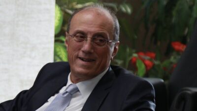"102 yıllık çınarın her dalı değerlidir"